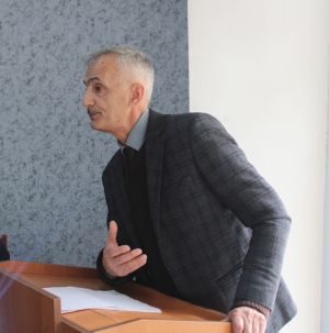 Саидасанов Юсуф – ходими калони шуъбаи таърих, бостоншиносӣ ва мардумшиносии ИИГ ба номи академик Б. Искандарови АМИТ