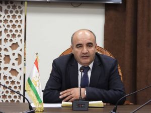 ЧАНД АНДЕША ПЕРОМУНИ СУХАНОНИ ПЕШВОИ МИЛЛАТ &ldquo;МАН АВВАЛ ТОҶИКАМ БАЪД МУСАЛМОН&rdquo;